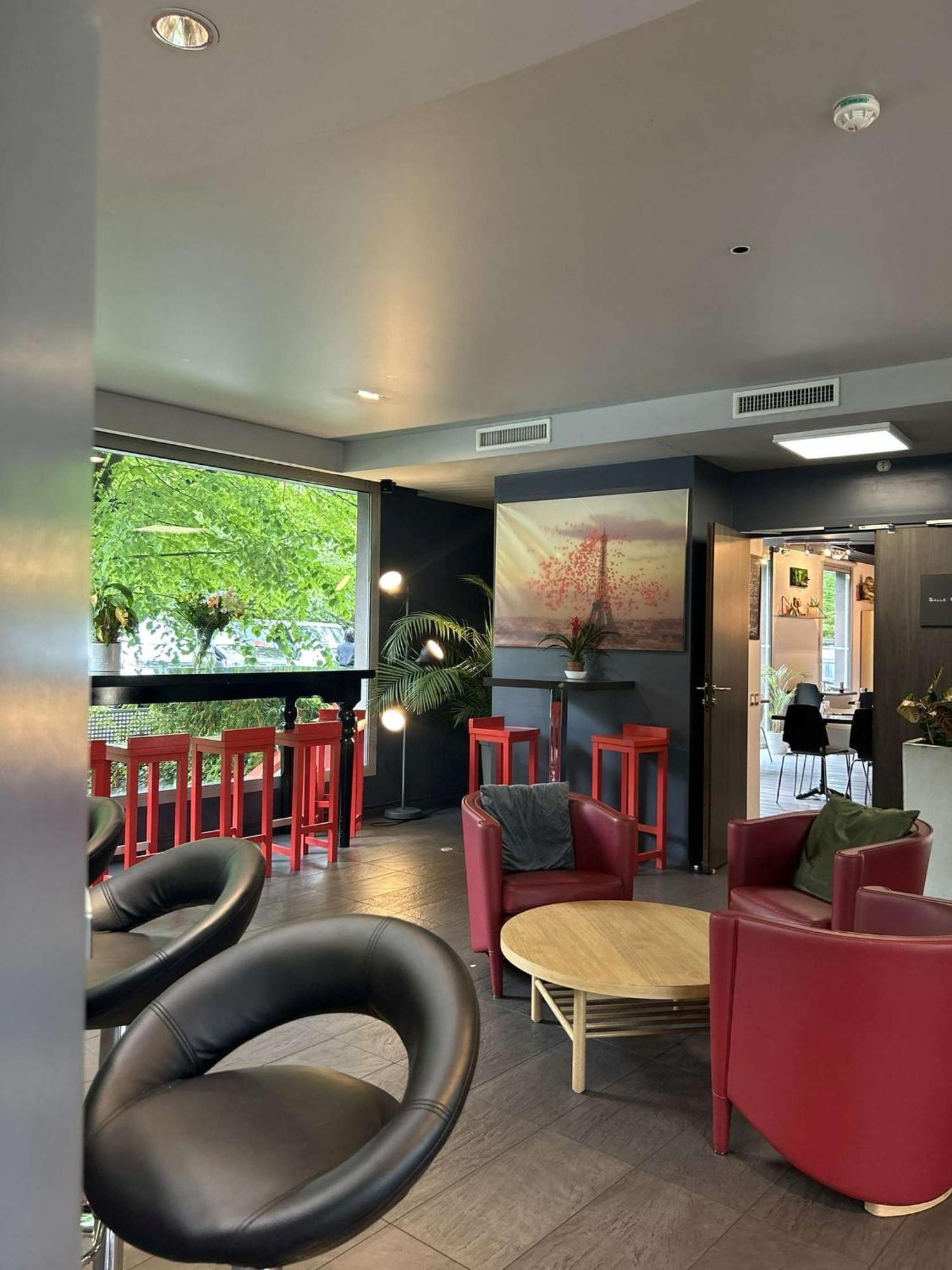 Standing Hotel Suites By Actisource Roissy-en-France Exterior foto